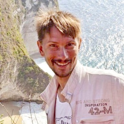 Артем Андриец