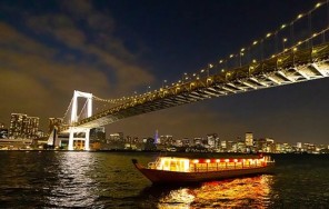 Круизы по Токио на лодках якатабунэ